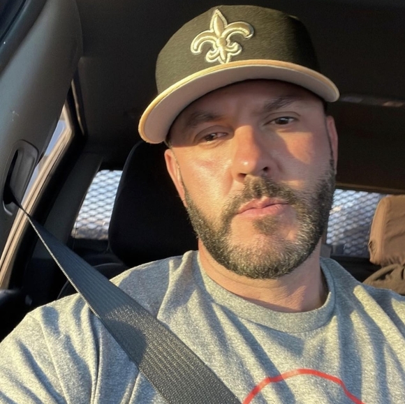 Meet your Posher, Luis - Picture 4 of 6